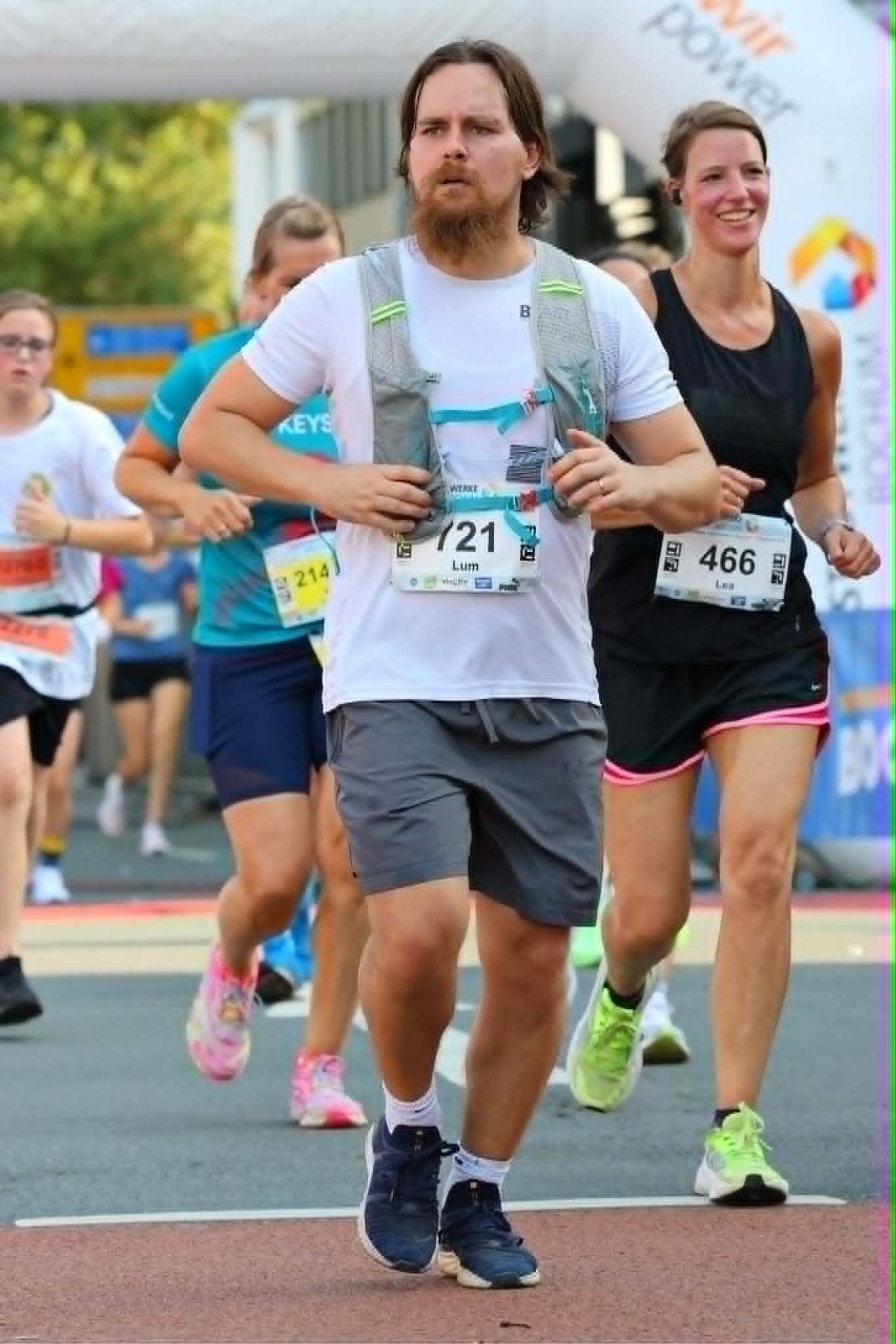 Looking to see if I can find the finish line. Bochum Half Marathon 2024